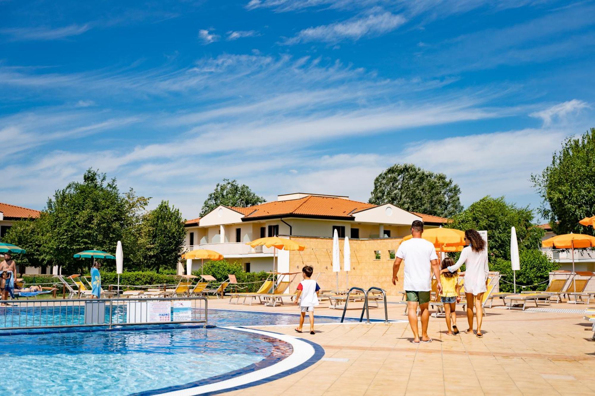 Lecci Lido Altanea Apartamento *
